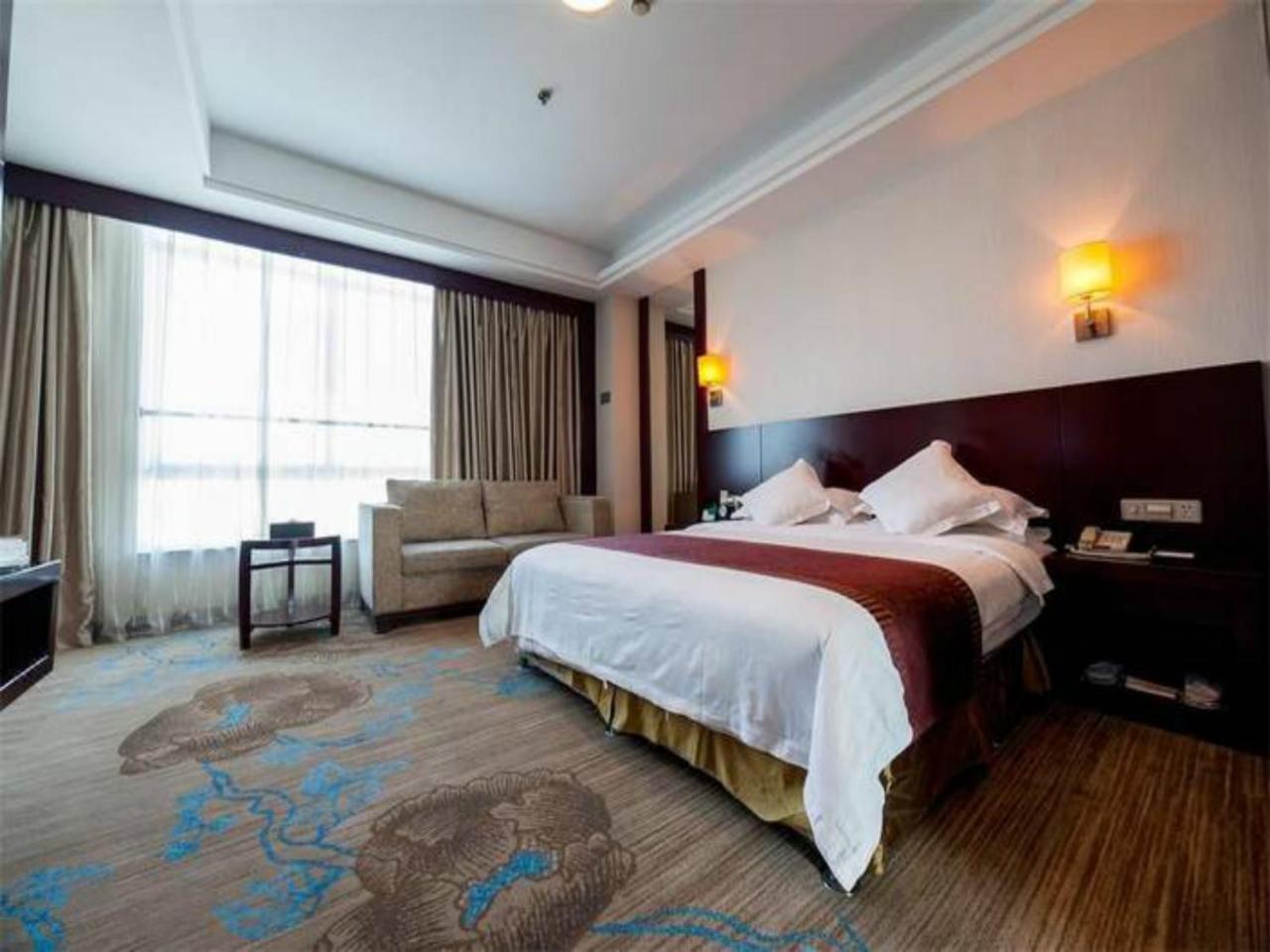 Grand Noble Hotel Цзіндечжень Екстер'єр фото